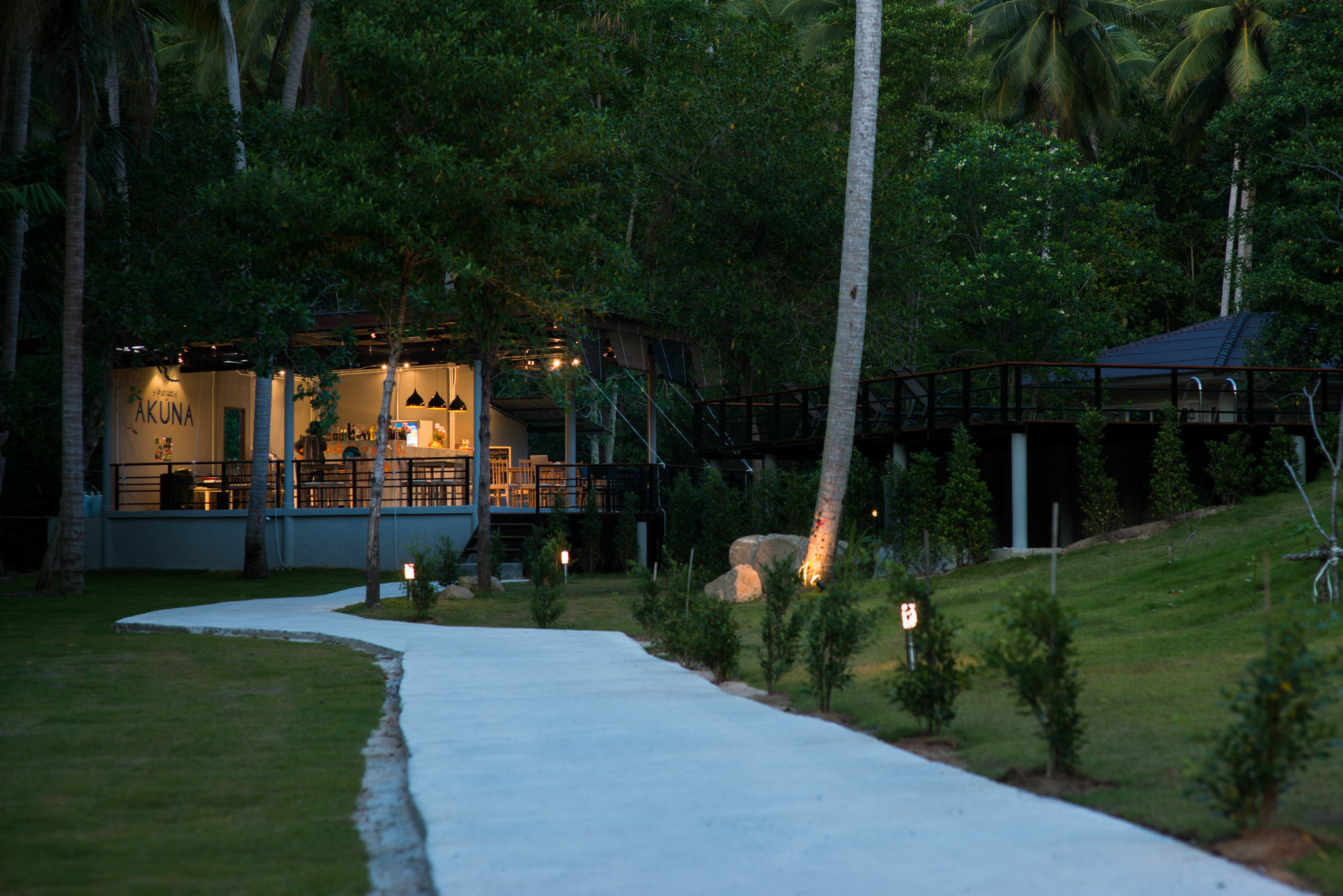 Phangan Akuna Srithanu Ngoại thất bức ảnh